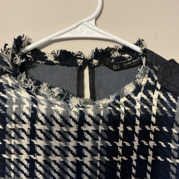 Zara Basic Top - Picture 3 of 16